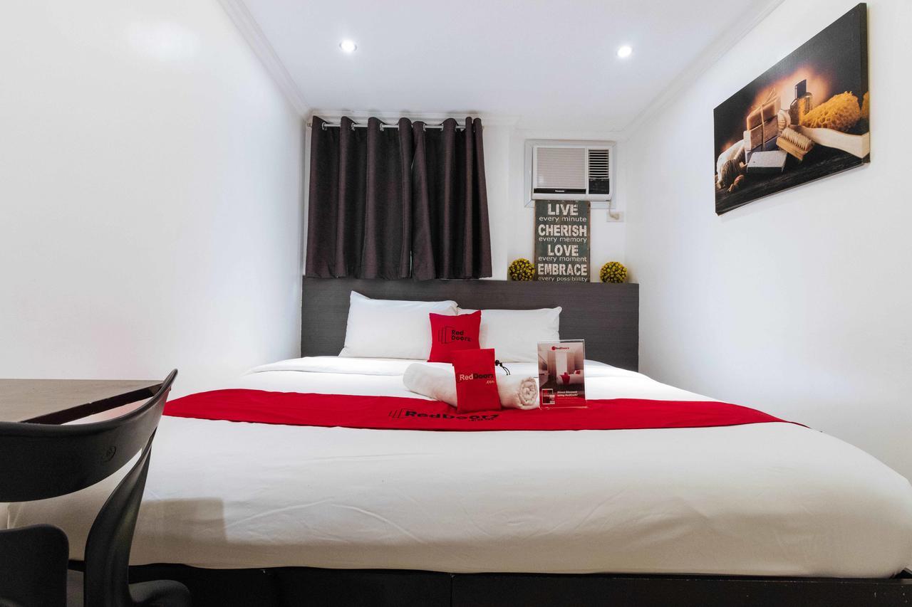 Reddoorz Plus @ Poblacion Makati Makati City Esterno foto